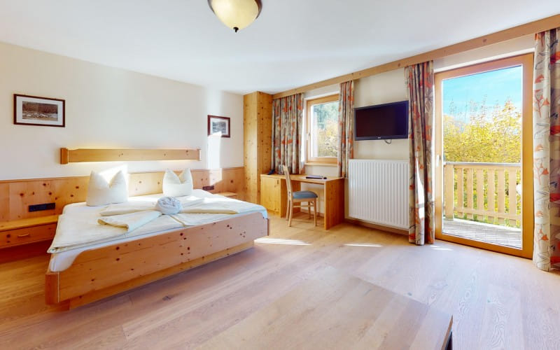 vitalhoteldaxerbedroom3.jpg